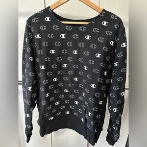 Champion sweatshirt with open neckline.